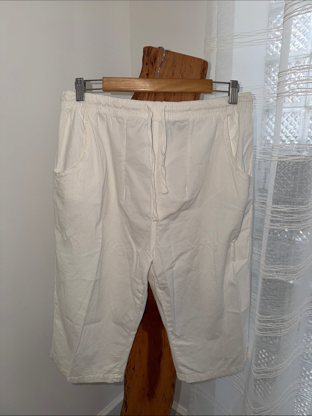 reyn spooner Off-White Women's Capri Pants with Drawstring